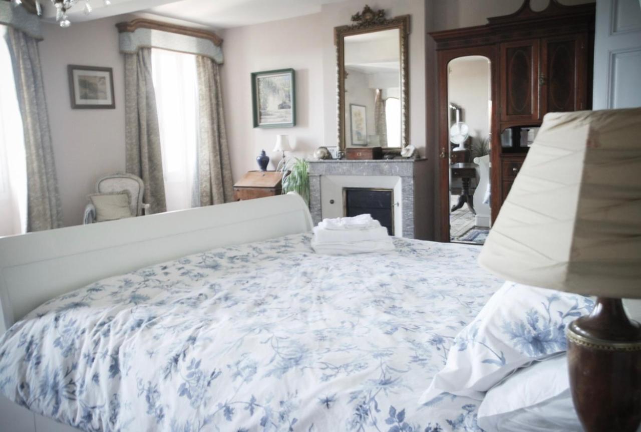Bed and Breakfast Cours De Thomazeau Castillonnès Exteriér fotografie
